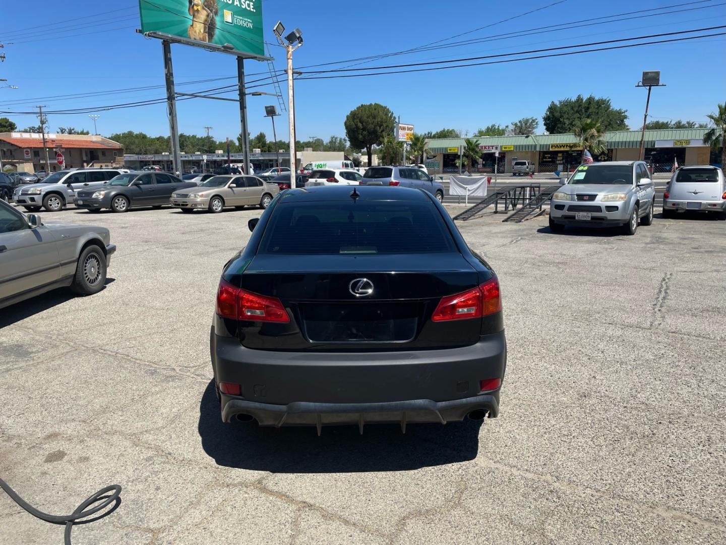 2008 Lexus IS IS 250 6-Speed Manual (JTHBK262182) with an 2.5L V6 24V DOHC engine, 6-Speed Manual Overdrive transmission, located at 44356 Date Ave., Lancaster, CA, 93534, (661) 945-6555, 34.688919, -118.139374 - Photo#3