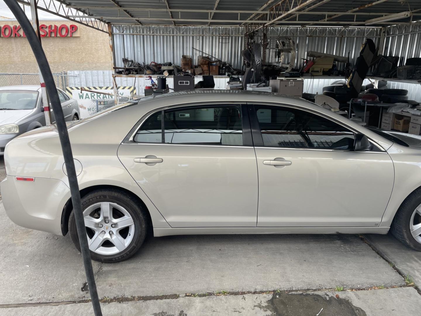 2009 Chevrolet Malibu LS (1G1ZG57B79F) with an 2.4L L4 DOHC 16V engine, 4-Speed Automatic Overdrive transmission, located at 44356 Date Ave., Lancaster, CA, 93534, (661) 945-6555, 34.688919, -118.139374 - Photo#2