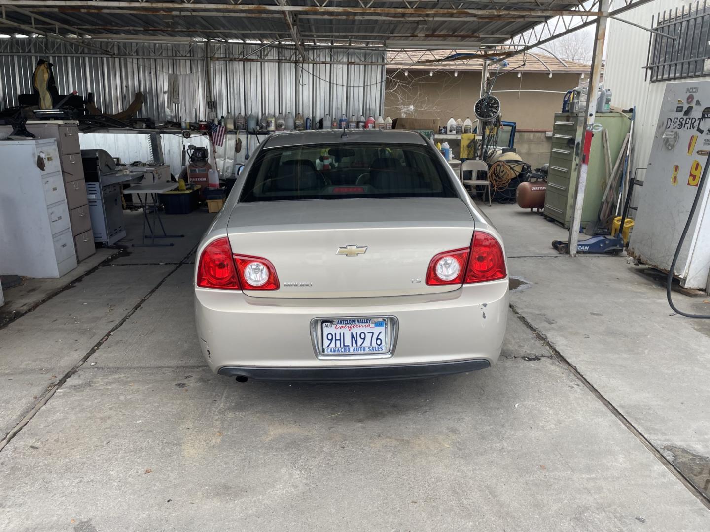 2009 Chevrolet Malibu LS (1G1ZG57B79F) with an 2.4L L4 DOHC 16V engine, 4-Speed Automatic Overdrive transmission, located at 44356 Date Ave., Lancaster, CA, 93534, (661) 945-6555, 34.688919, -118.139374 - Photo#3