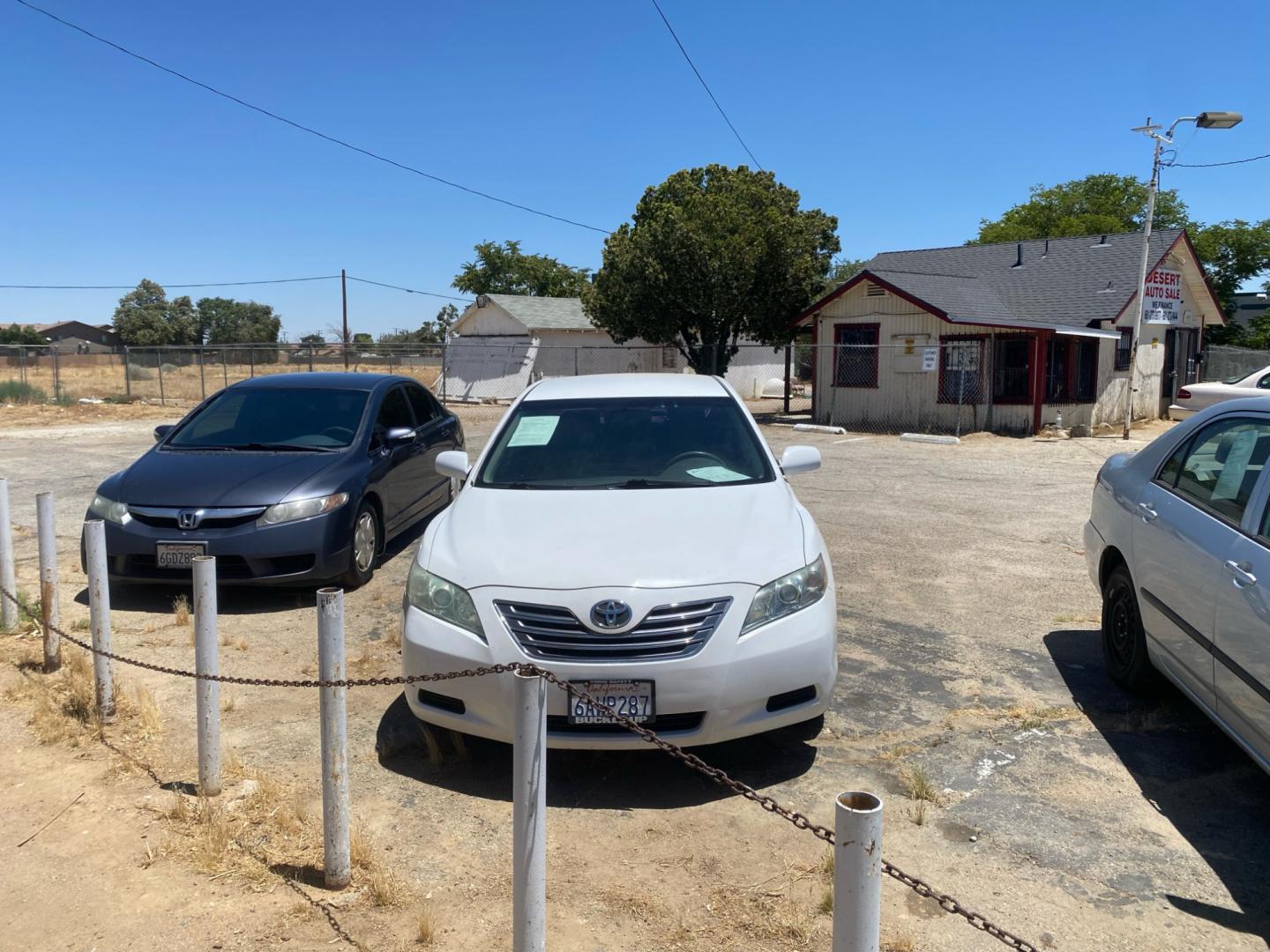 2008 Toyota Camry Hybrid Sedan (4T1BB46KX8U) with an 2.4L L4 DOHC 16V HYBRID engine, CVT transmission, located at 44356 Date Ave., Lancaster, CA, 93534, (661) 945-6555, 34.688919, -118.139374 - Photo#0