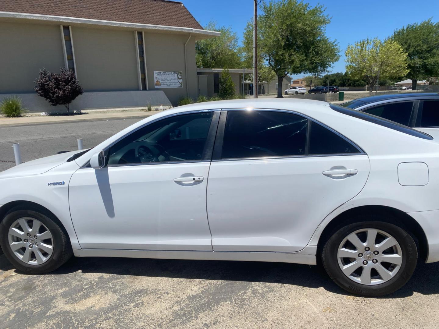 2008 Toyota Camry Hybrid Sedan (4T1BB46KX8U) with an 2.4L L4 DOHC 16V HYBRID engine, CVT transmission, located at 44356 Date Ave., Lancaster, CA, 93534, (661) 945-6555, 34.688919, -118.139374 - Photo#1