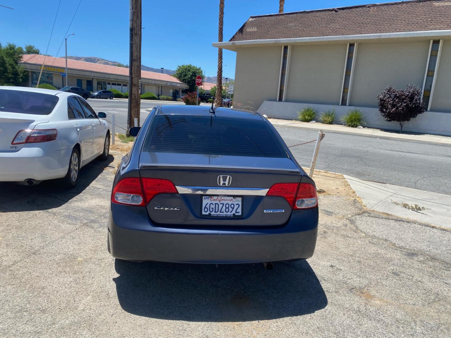 2009 Honda Civic , located at 44356 Date Ave., Lancaster, CA, 93534, (661) 945-6555, 34.688919, -118.139374 - Photo#3